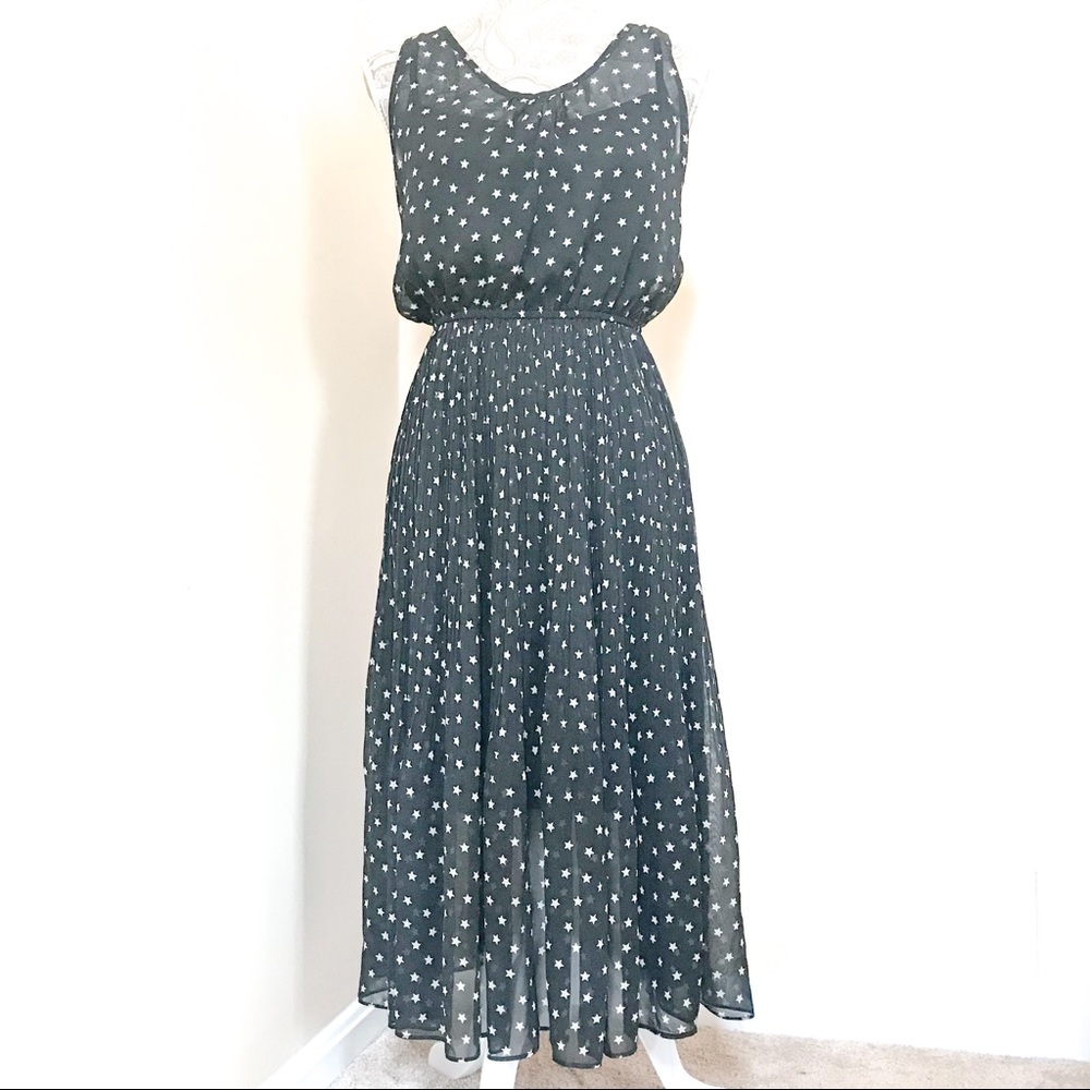 O2 Collection Black Midi Dress Tan Star Pleats